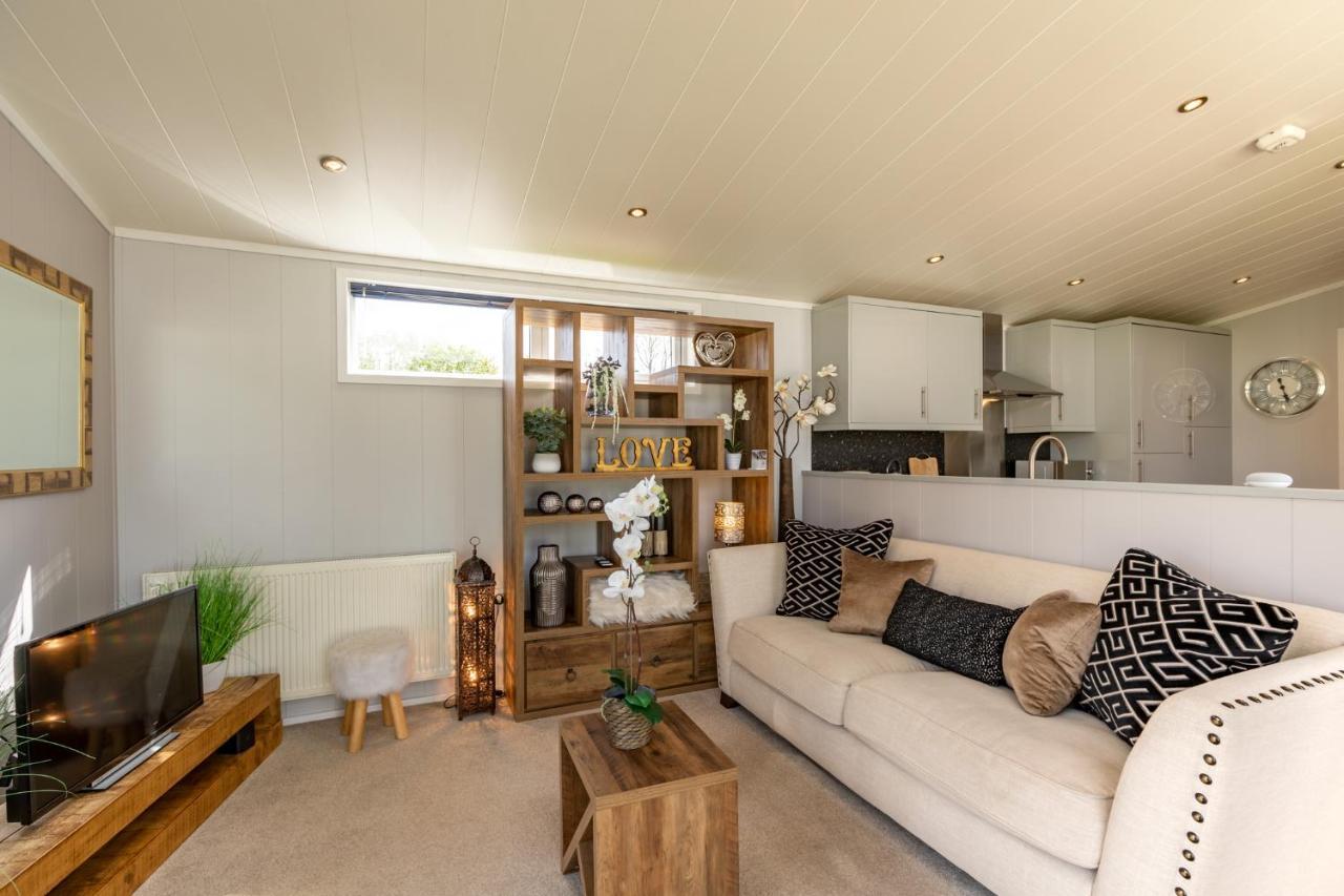 Inside No 1 Retreat Carnforth