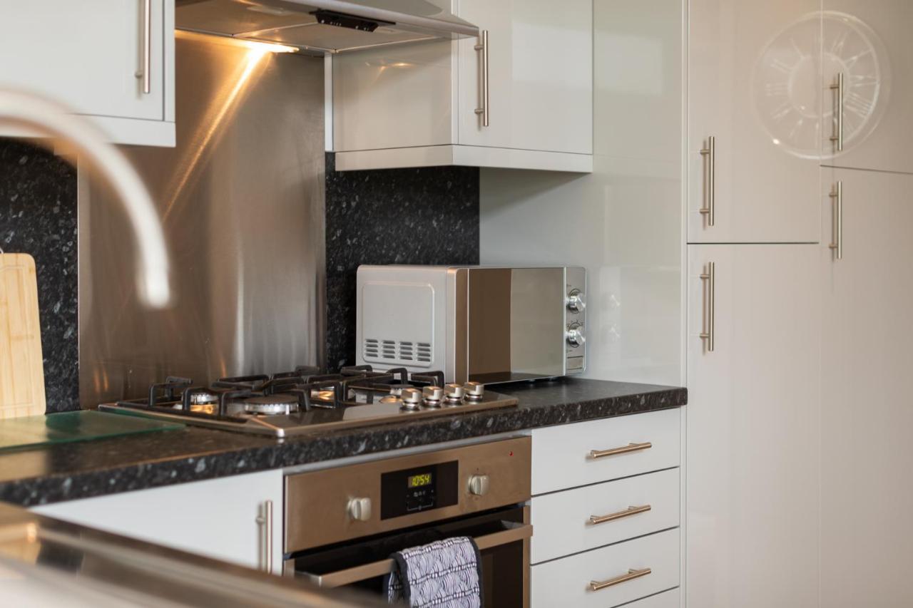 Inside No 1 Retreat * Carnforth